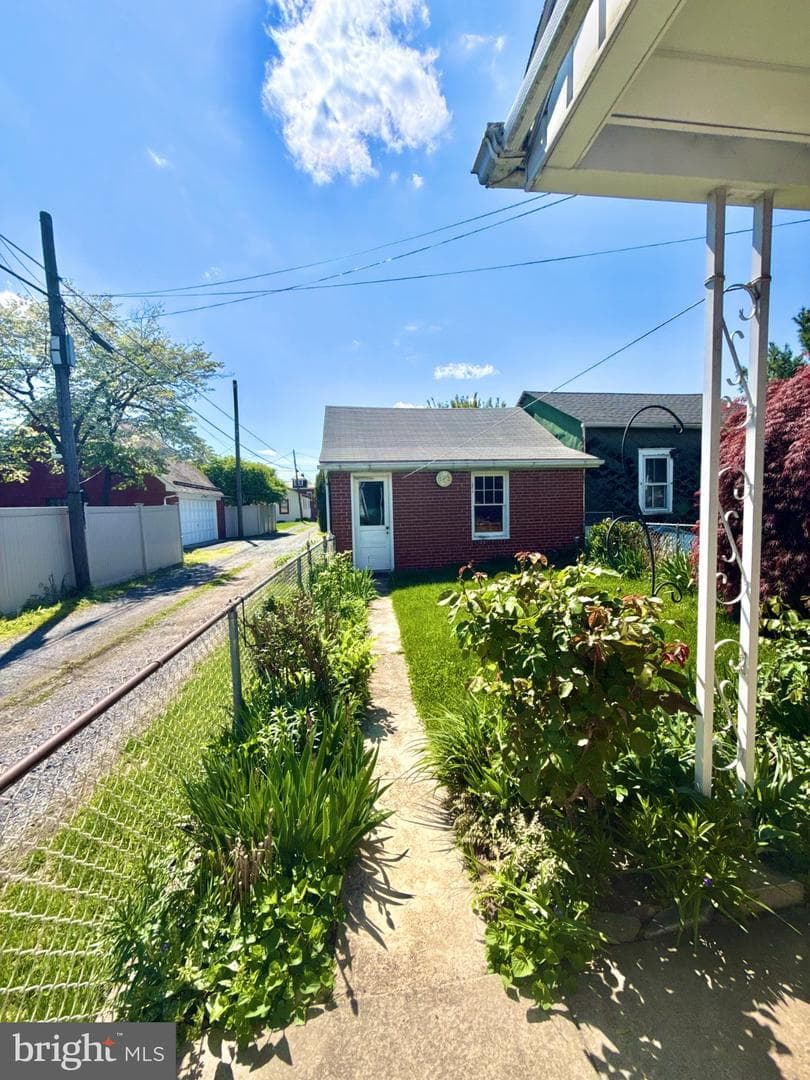 3416 Montclare Street photo 20