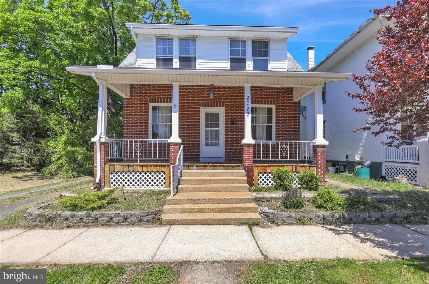 2023 Spring Street