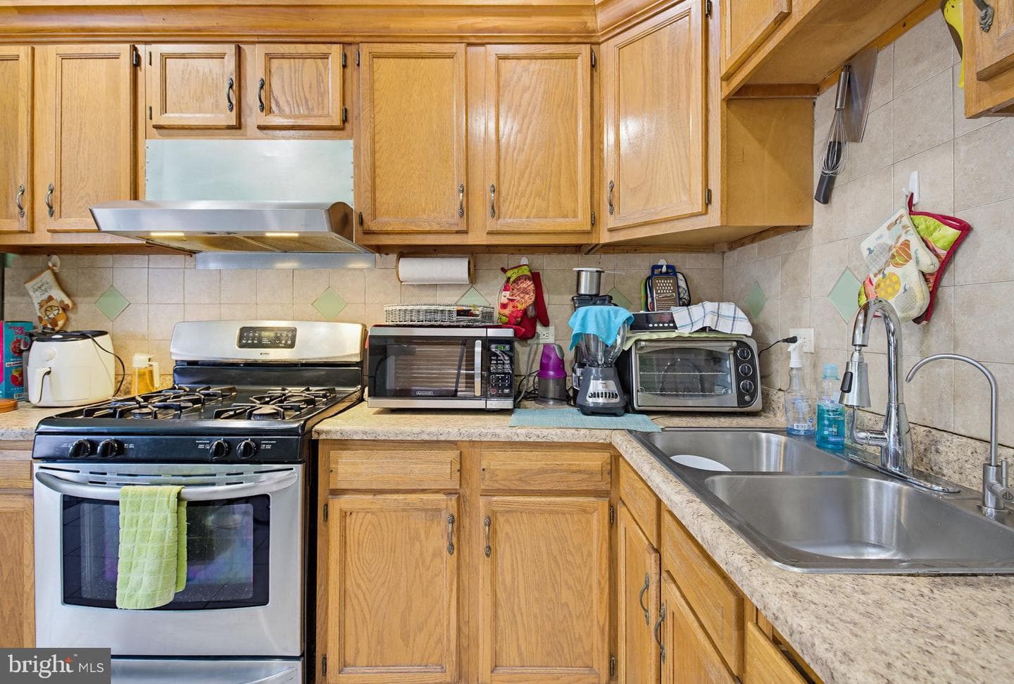 1328 Church Street photo 14