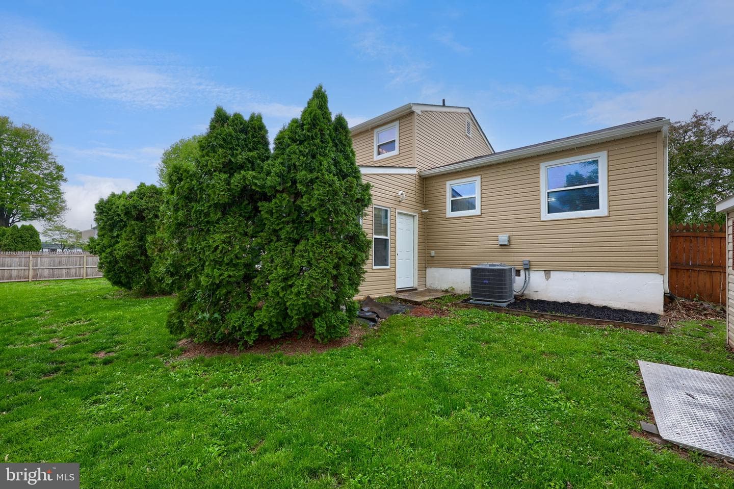 465 Moonflower Avenue photo 34