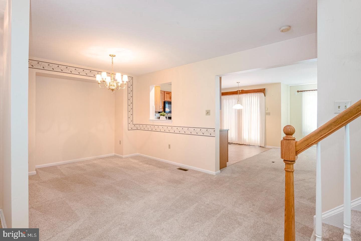 114 Wessex Court photo 5