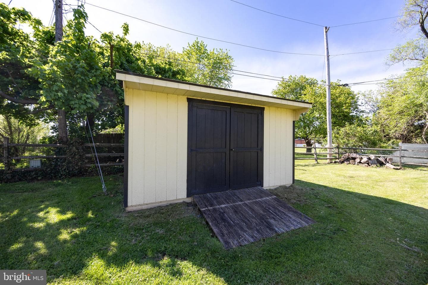 104 Briarwood Drive photo 36