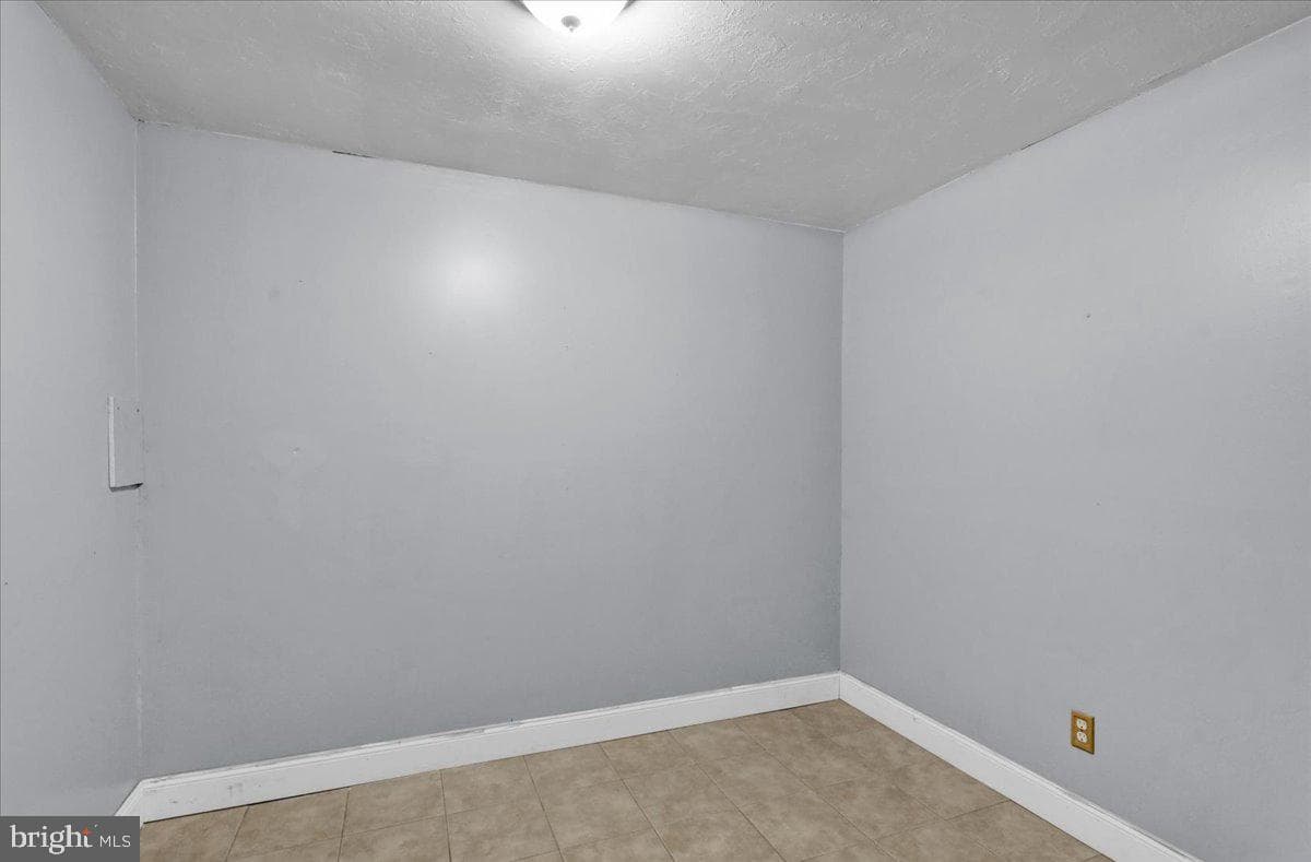 2126 Mayo Drive photo 32