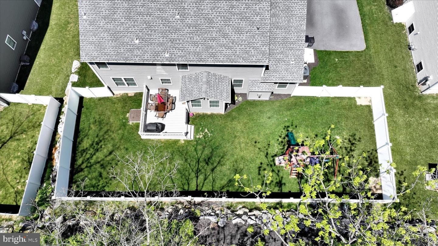 13 Stella Drive photo 40