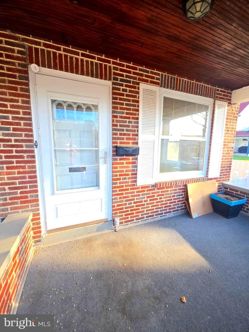 612 Crescent Avenue, Reading