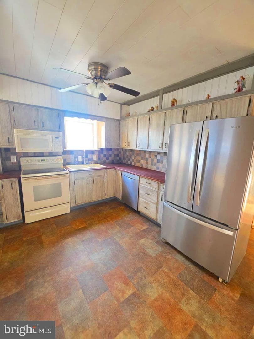 612 Crescent Avenue photo 9