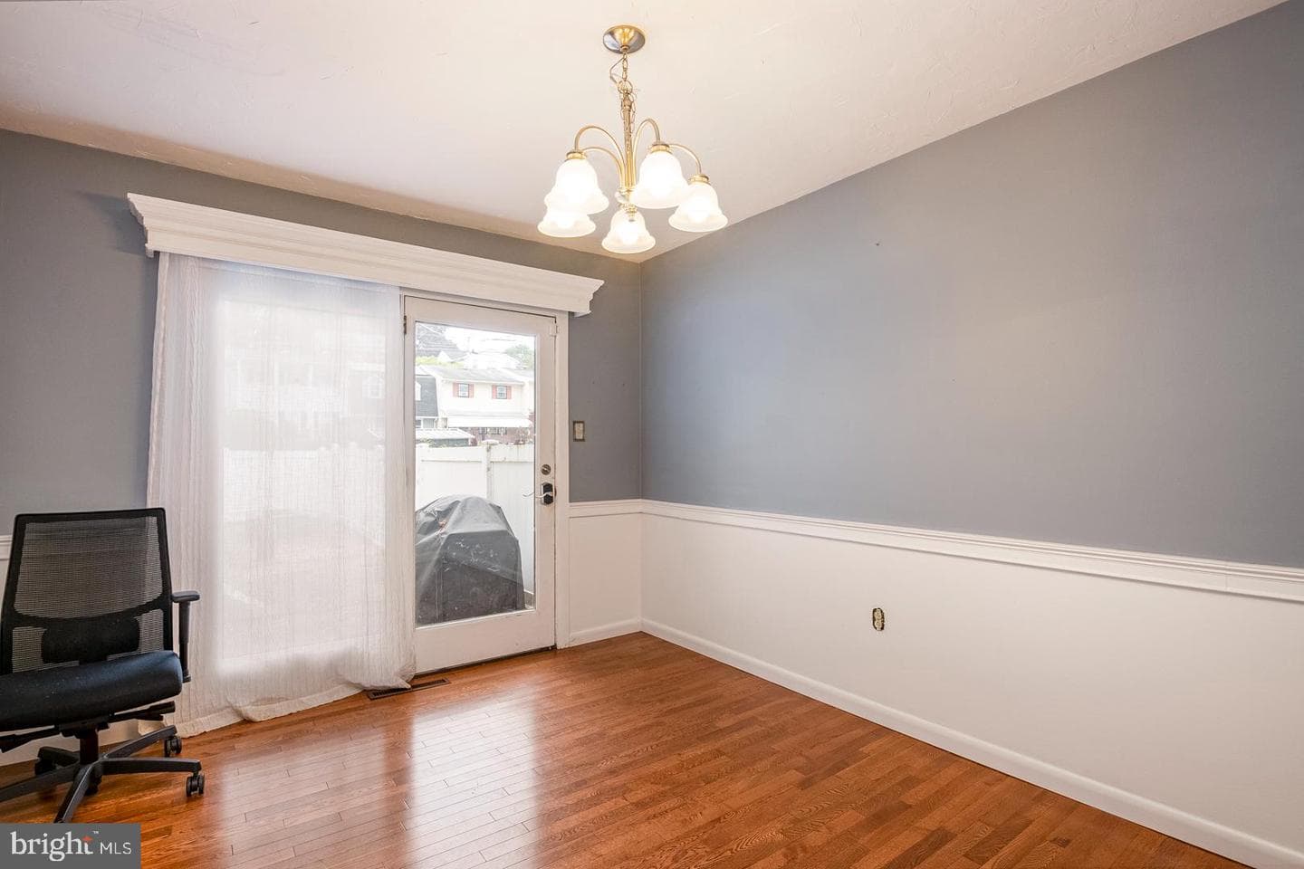 2519 Girard Avenue photo 12