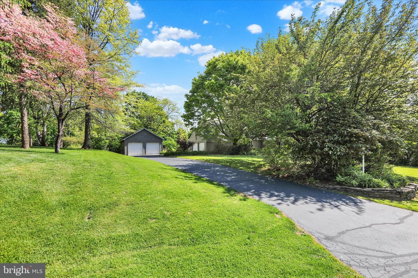 637 Scenic Drive photo 7