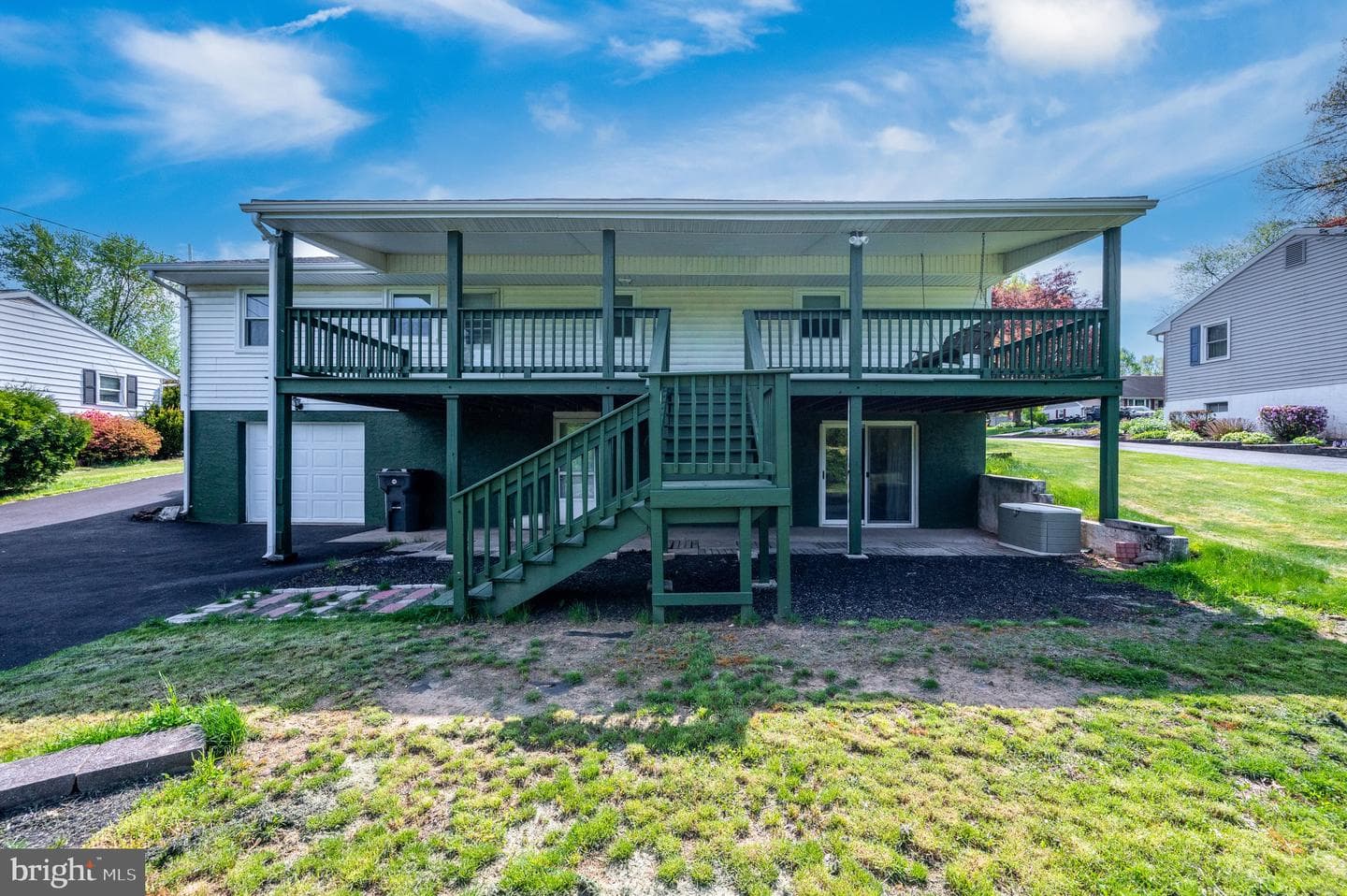220 Maple Springs Drive photo 43