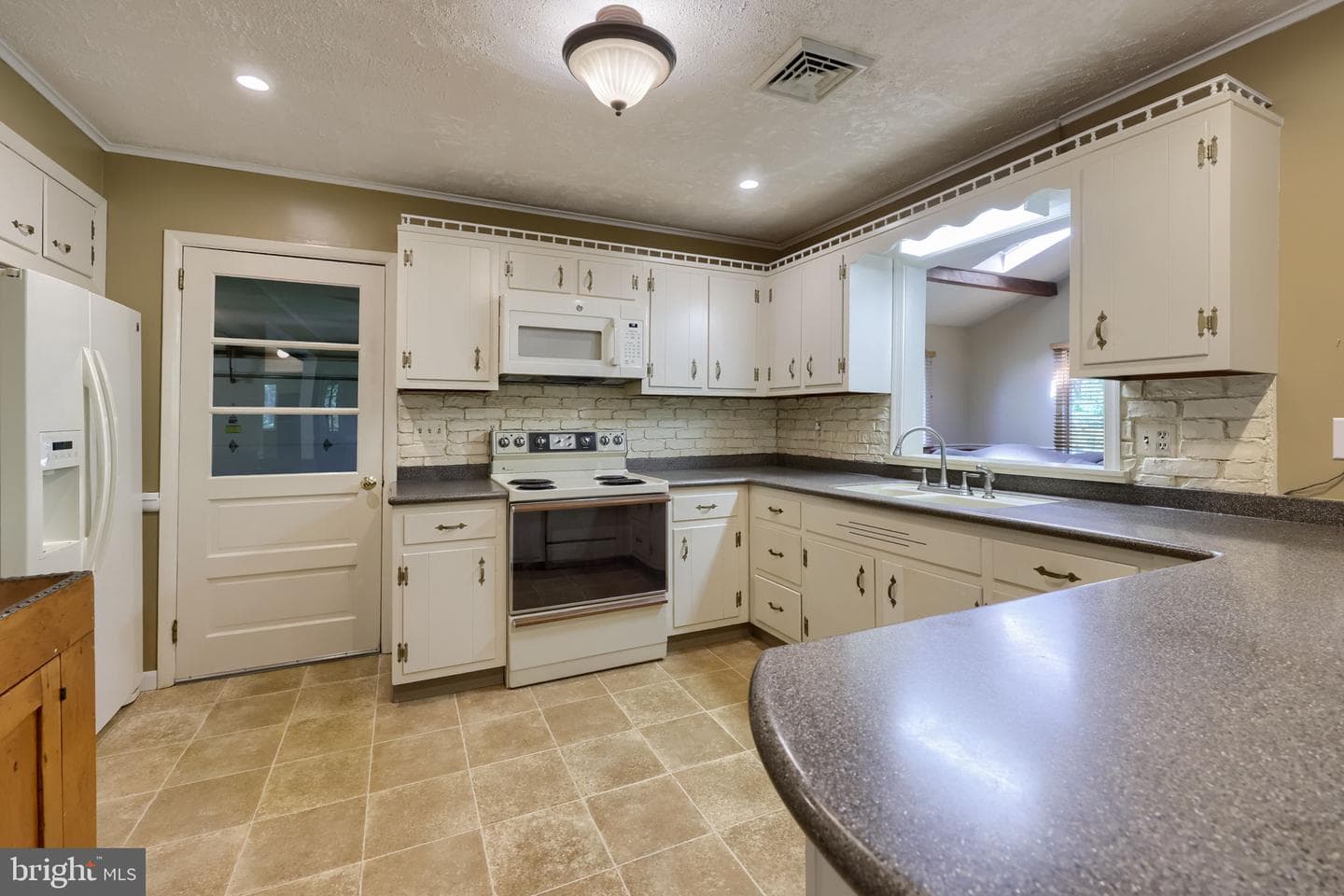 1421 Coldsprings Road photo 42
