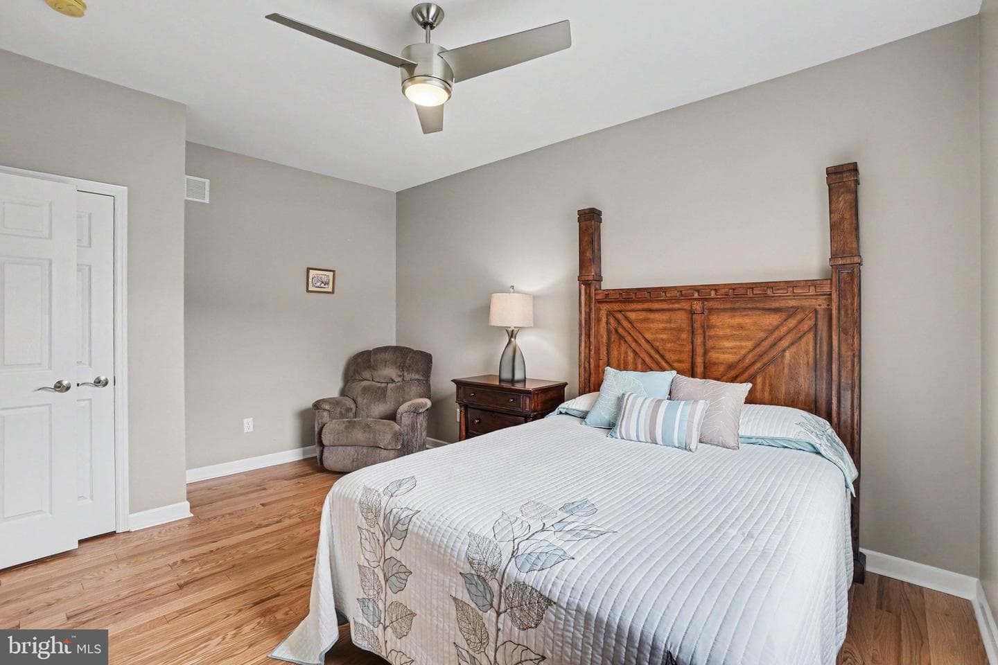 403 Westbury Drive photo 14