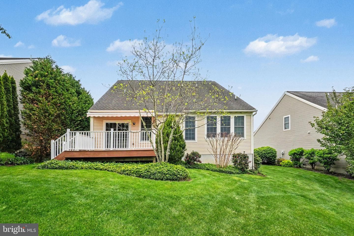 403 Westbury Drive photo 2