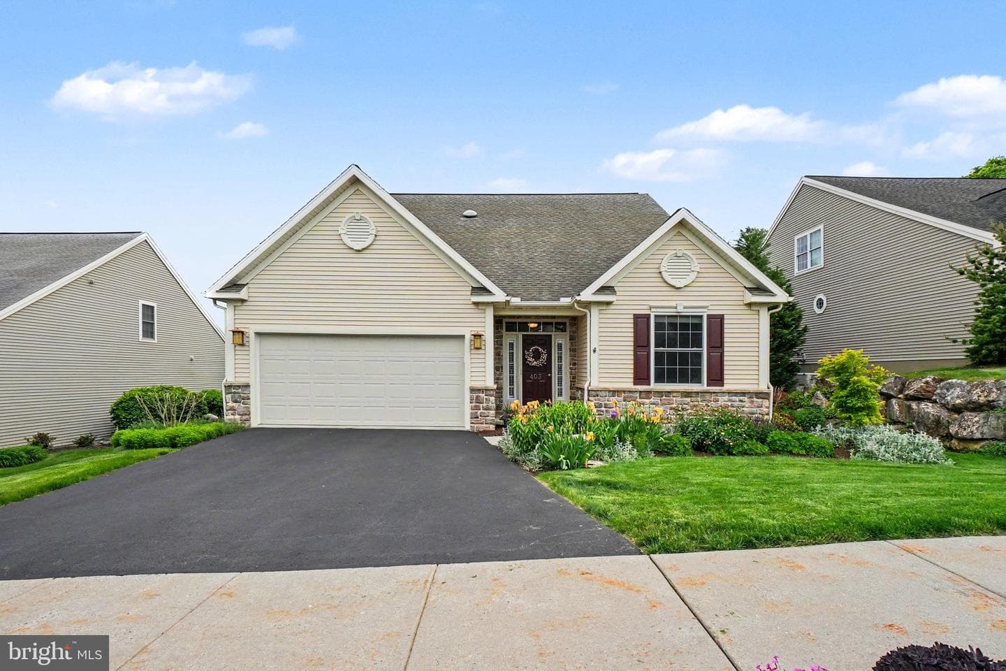 403 Westbury Drive photo 25