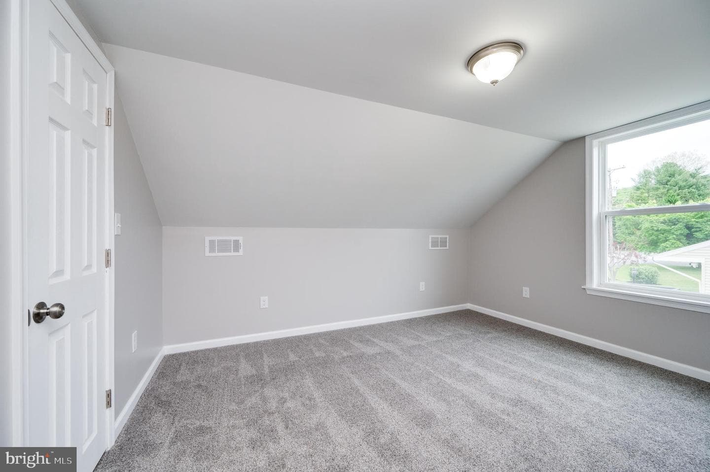 2626 W Philadelphia Avenue photo 10