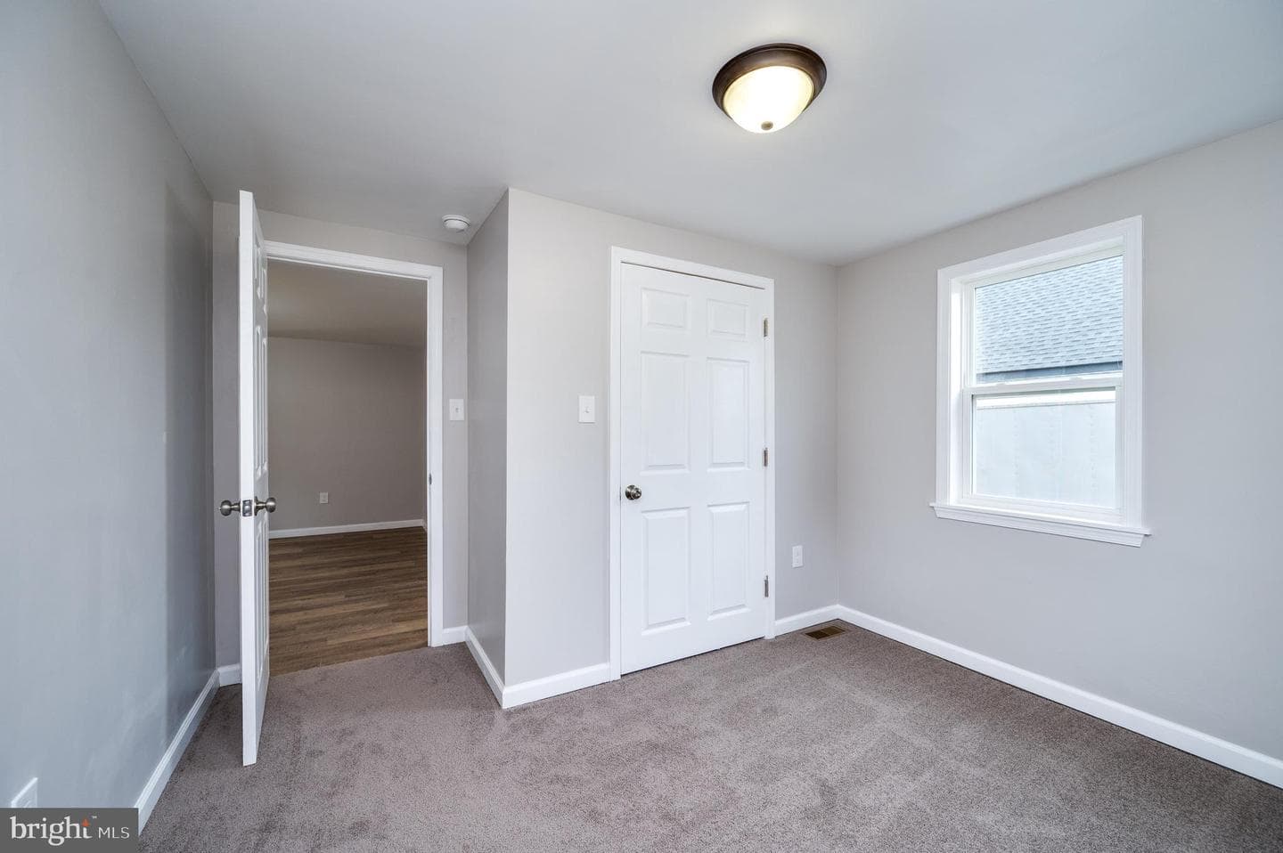 2626 W Philadelphia Avenue photo 23