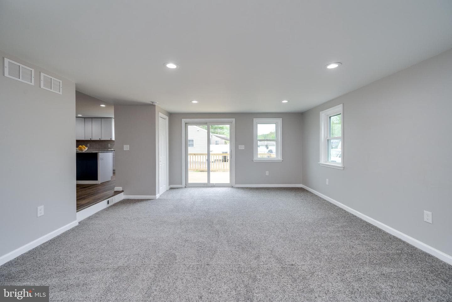 2626 W Philadelphia Avenue photo 27