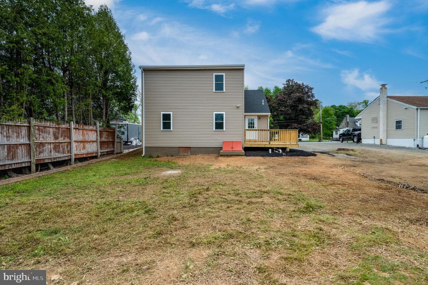 2626 W Philadelphia Avenue photo 3