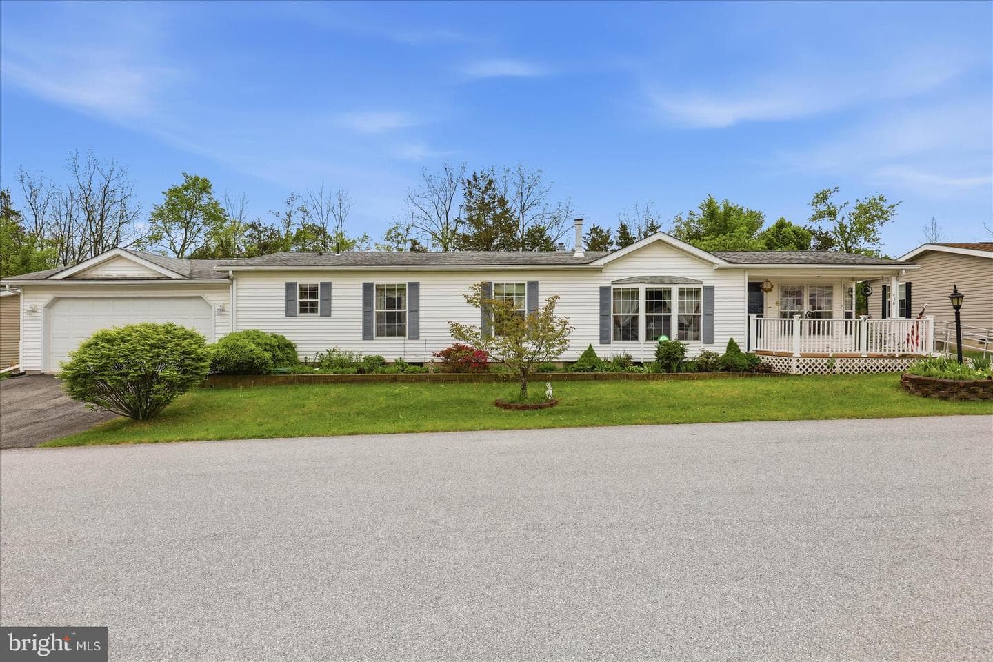 430 Cedar Lane photo 2