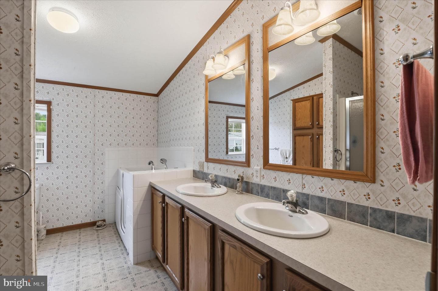 430 Cedar Lane photo 28