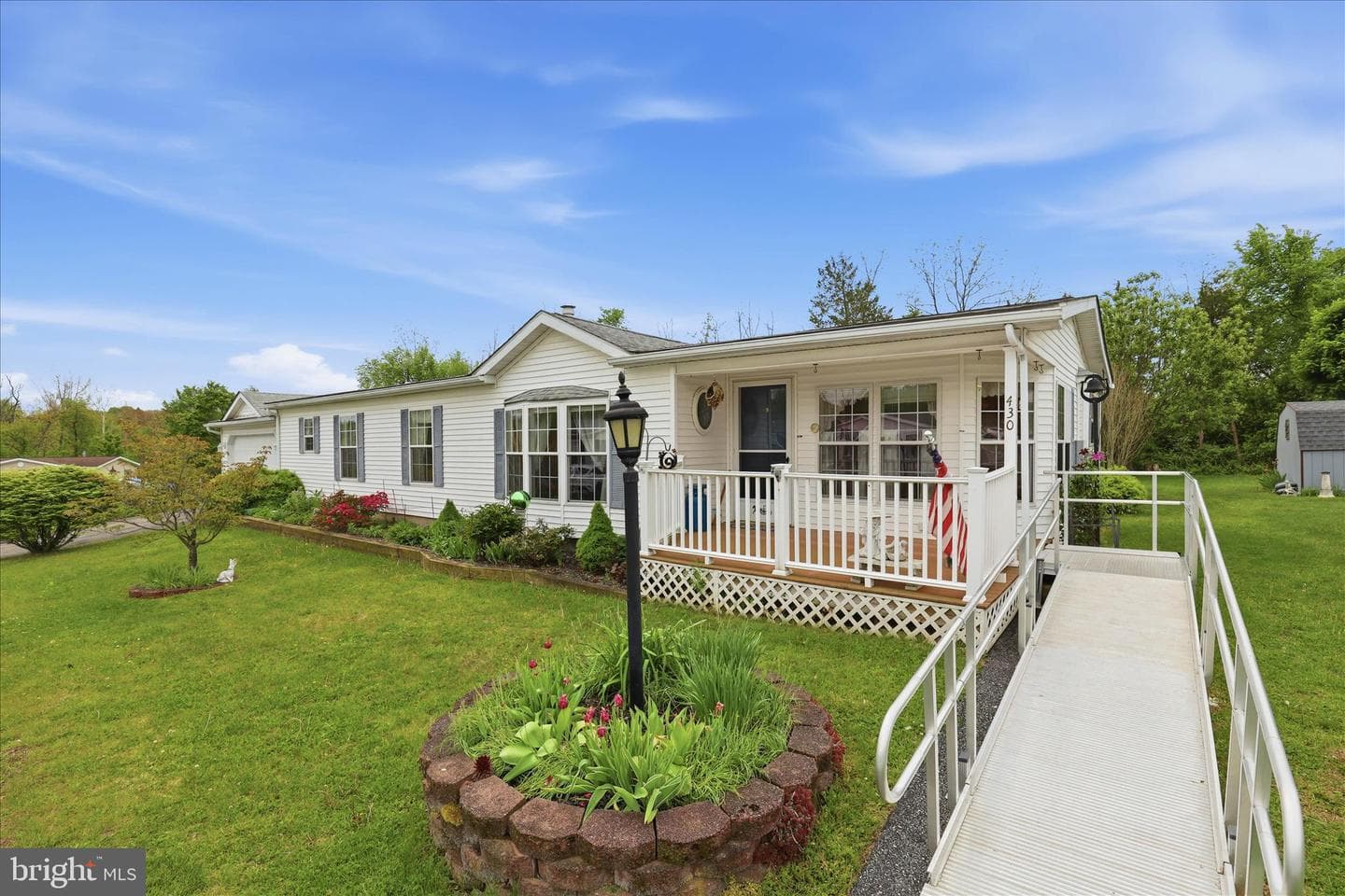430 Cedar Lane photo 3