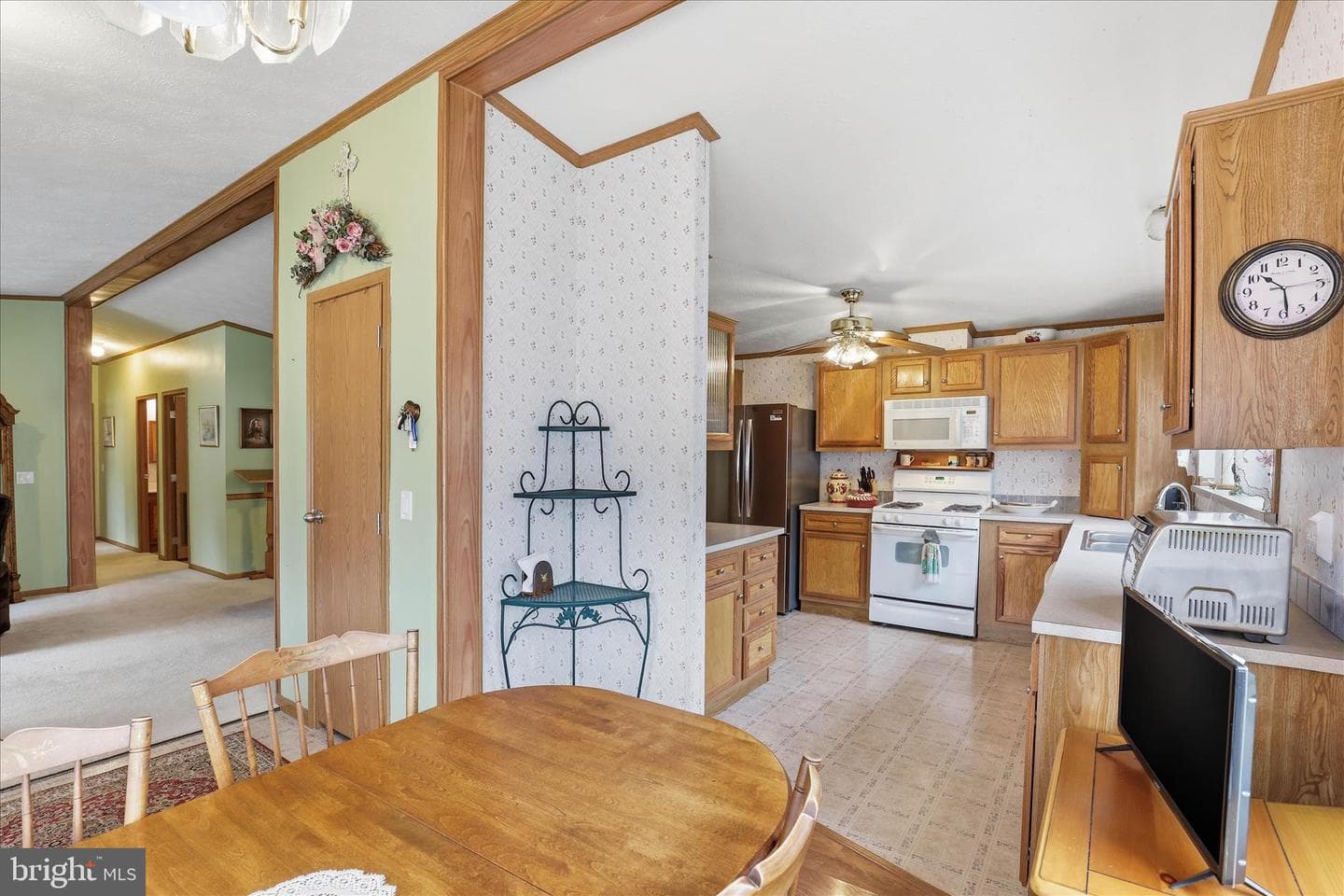 430 Cedar Lane photo 7