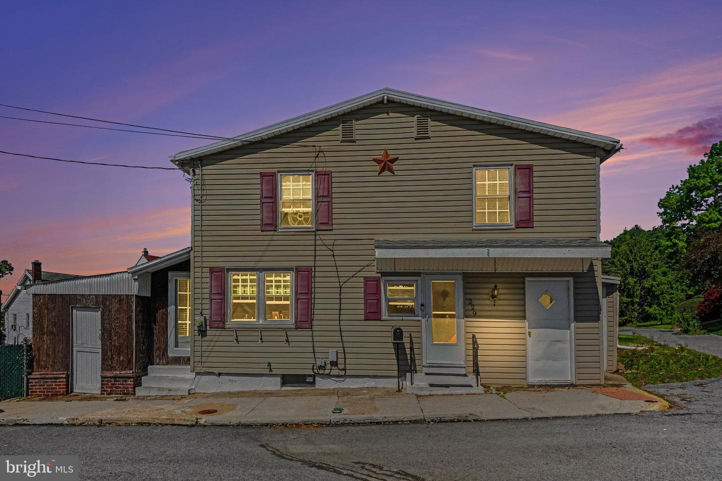 229 Northmont Avenue, Hamburg