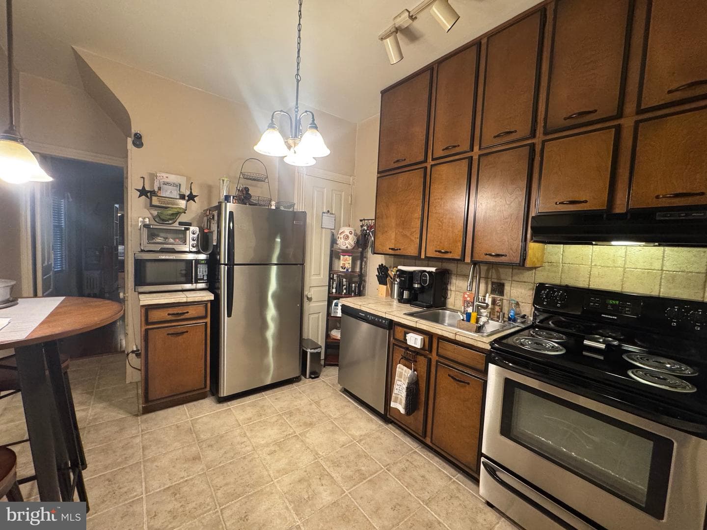 429 Greenwich Street photo 7