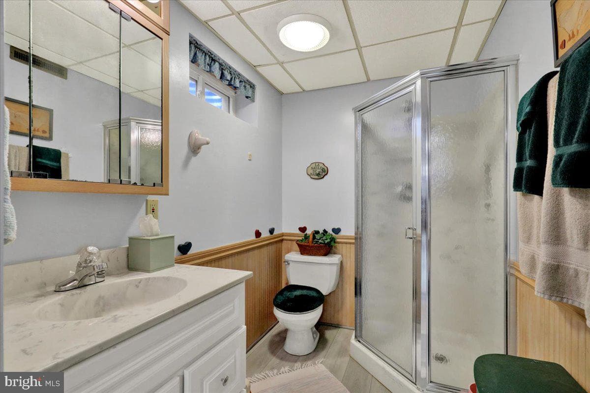 1645 Reading Boulevard photo 33