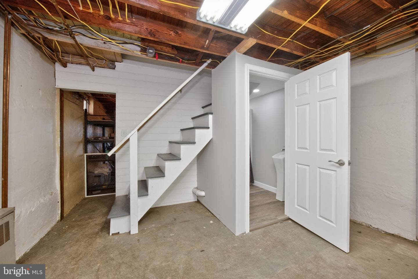 124 S Franklin Street photo 24