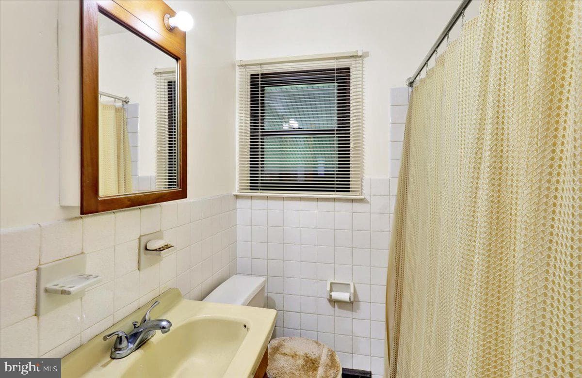 1242 Commonwealth Boulevard photo 15