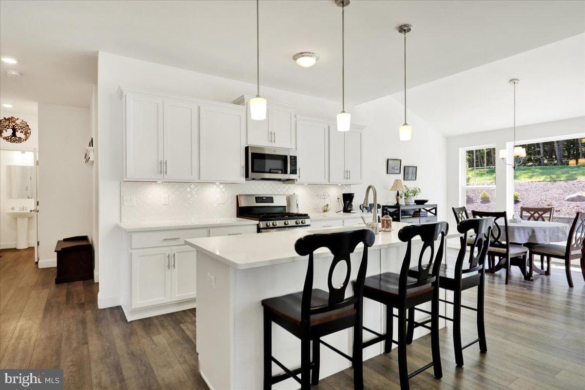 198 Oak Grove Road photo 15