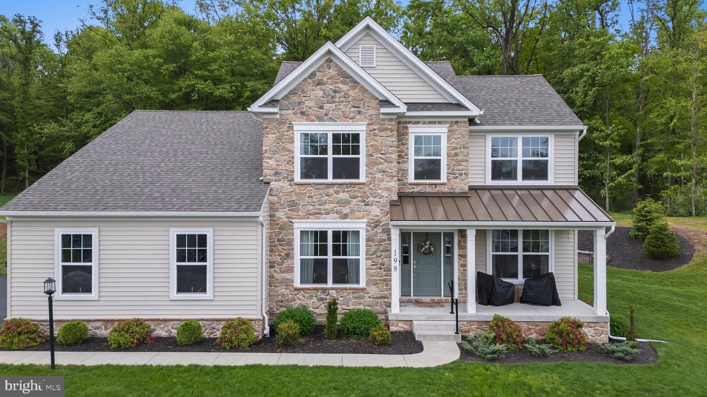 198 Oak Grove Road photo 3