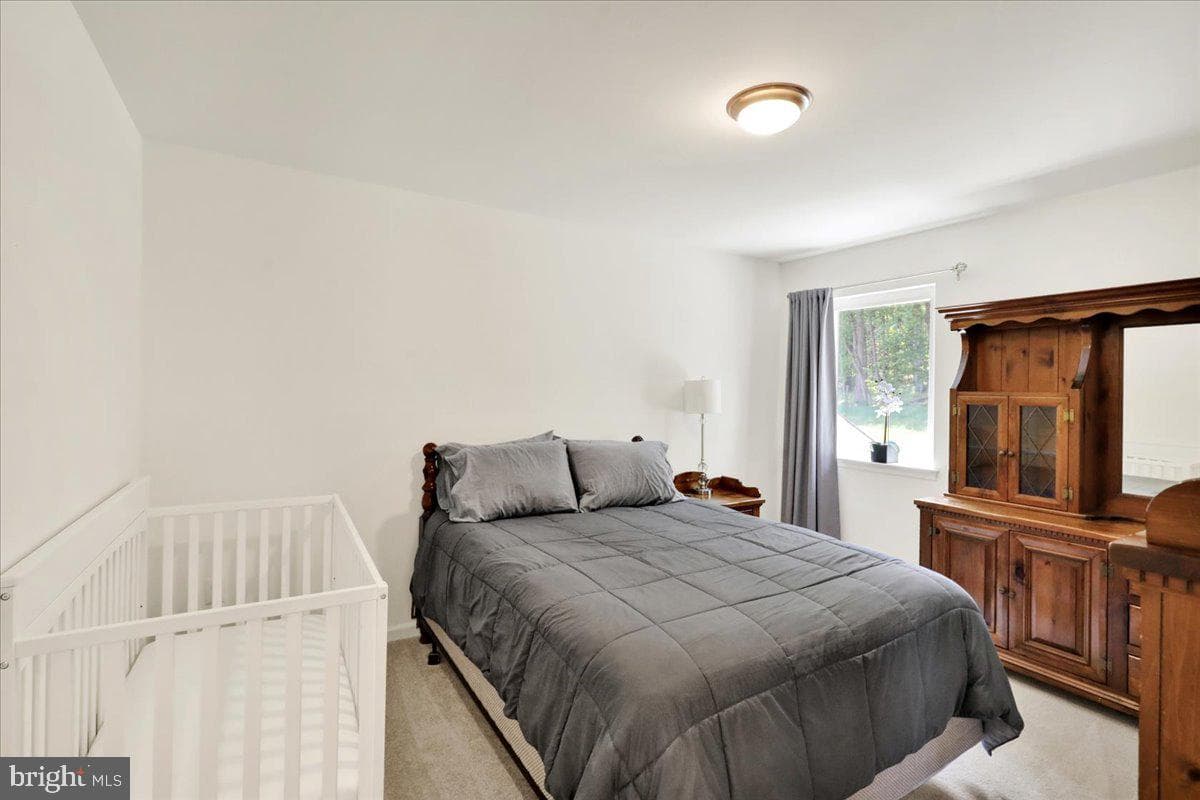 198 Oak Grove Road photo 33