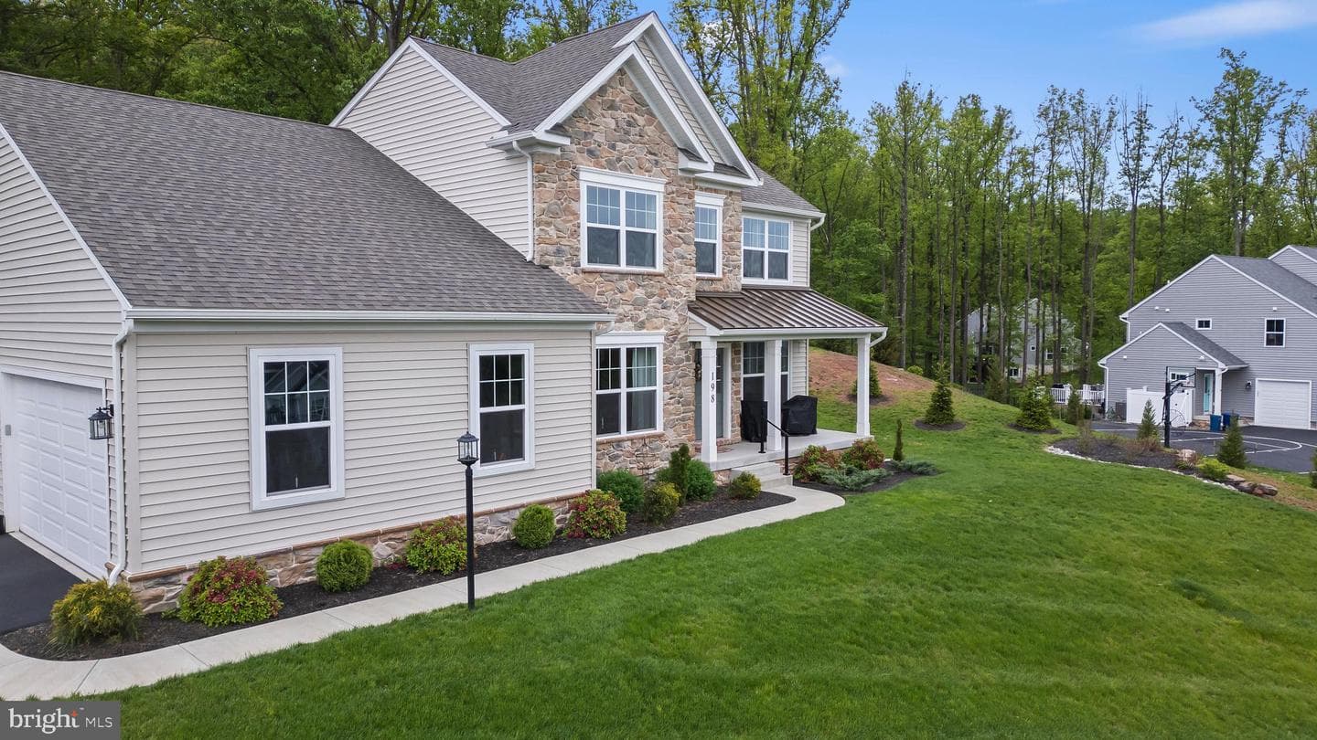198 Oak Grove Road photo 4
