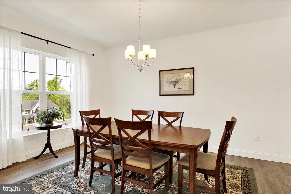 198 Oak Grove Road photo 8