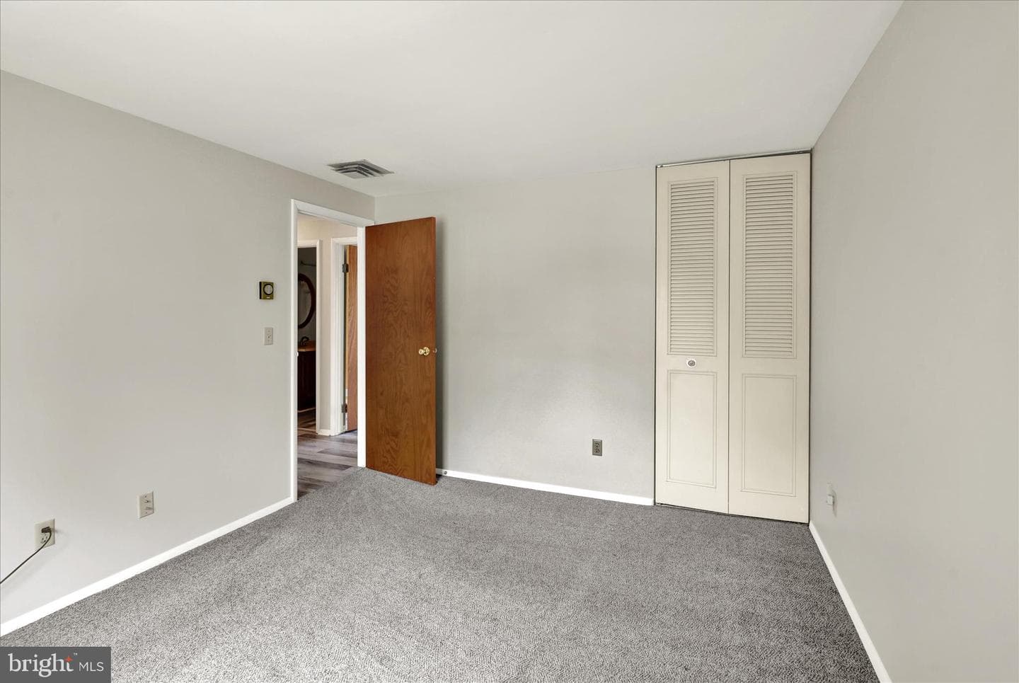 762 Tamarack Trail photo 23