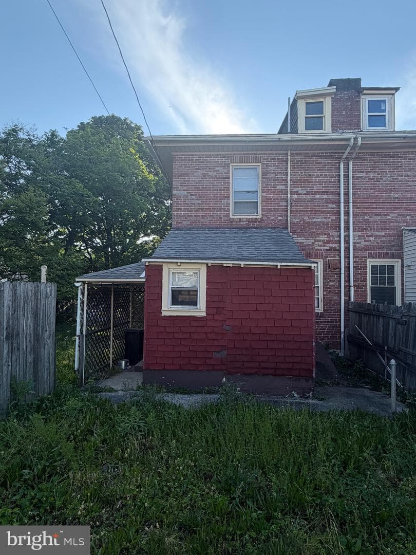 521 S 19th St photo 24