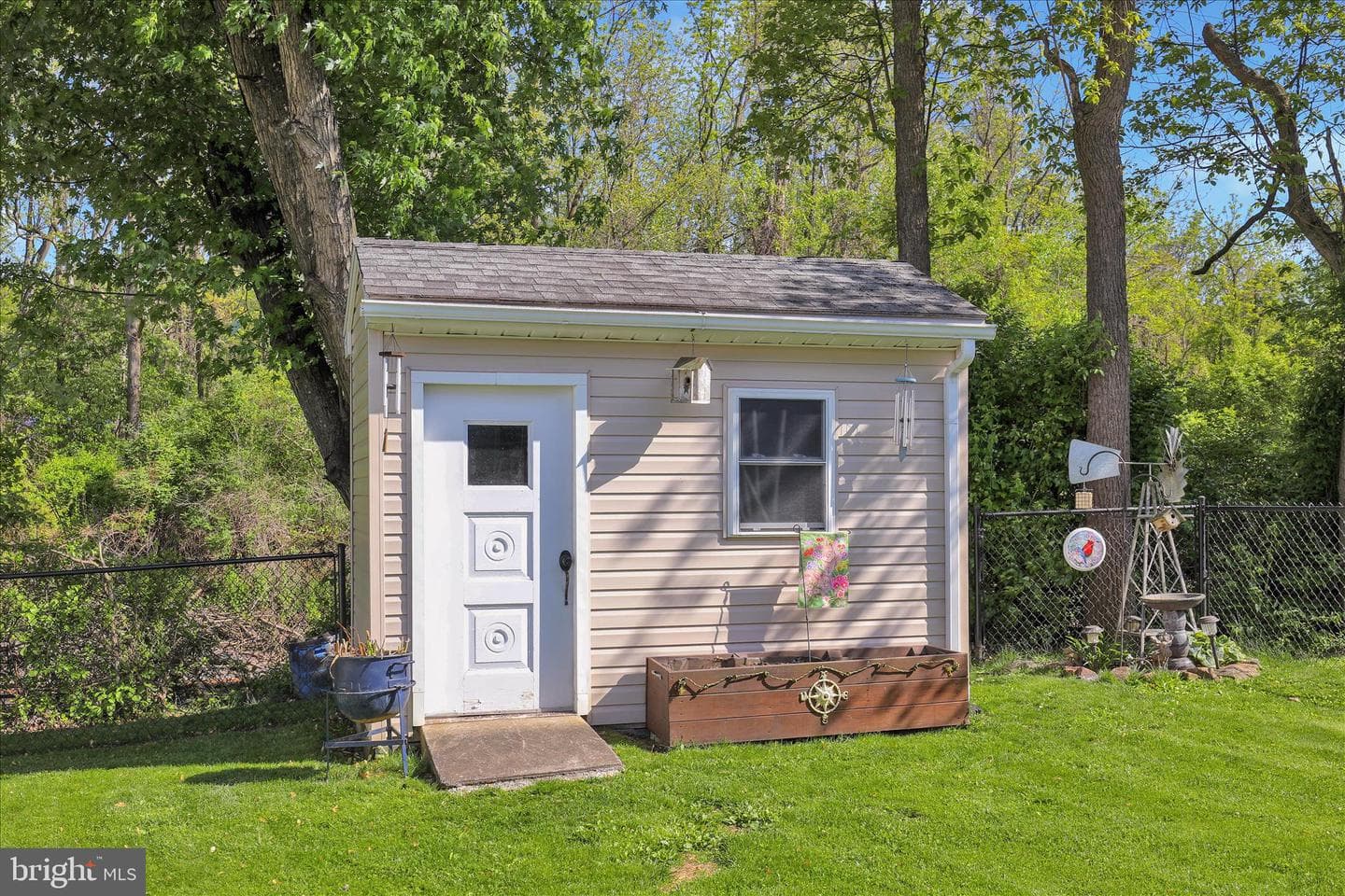 240 Hickory Drive photo 20