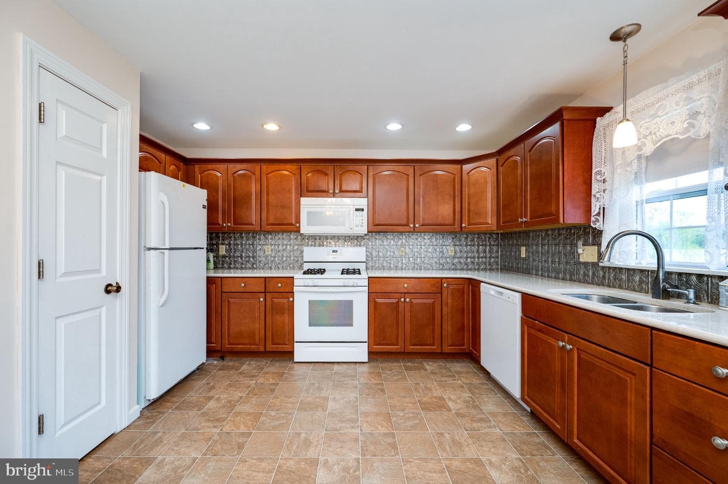181 Valley Road photo 10