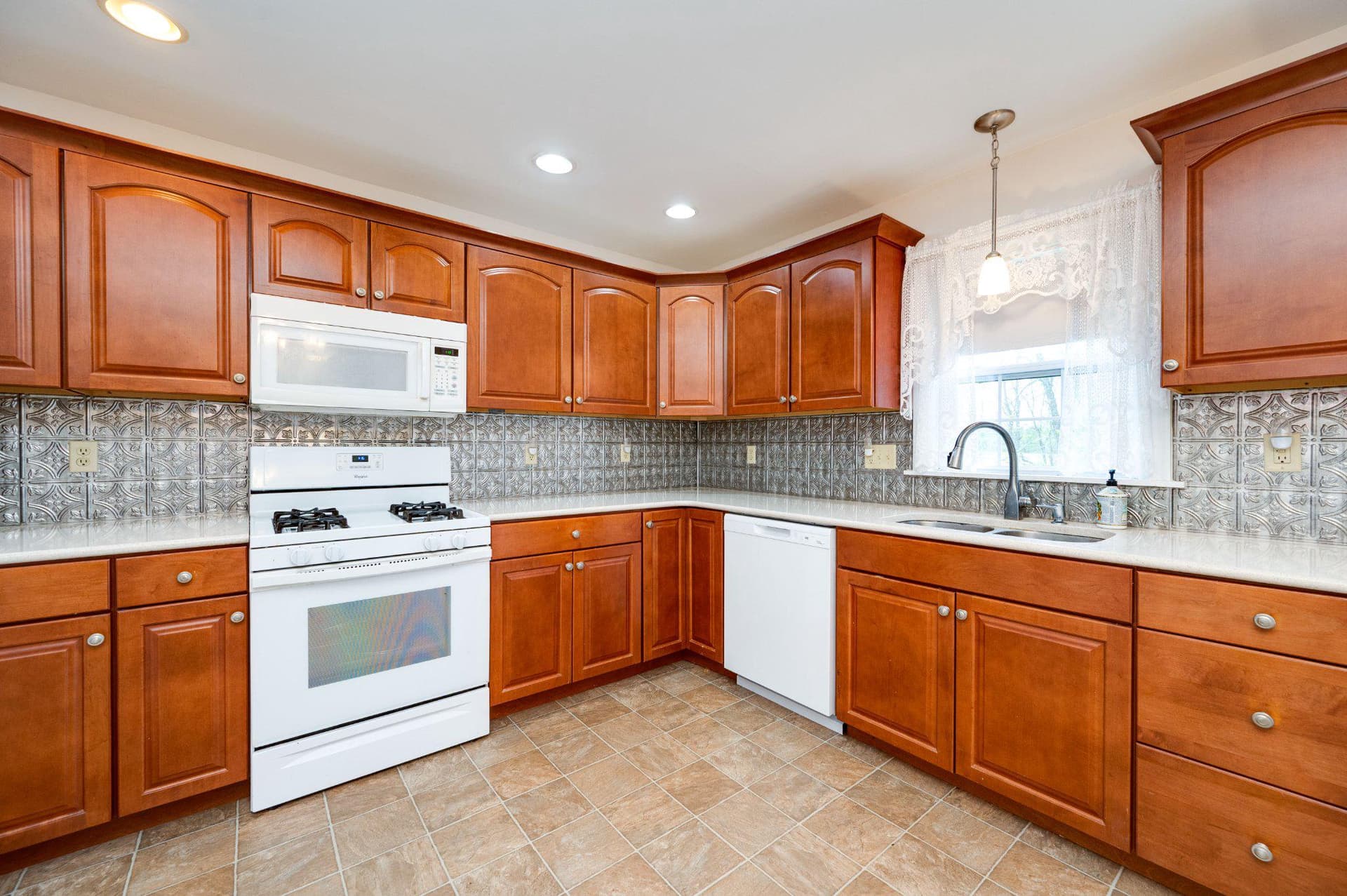 181 Valley Road photo 11