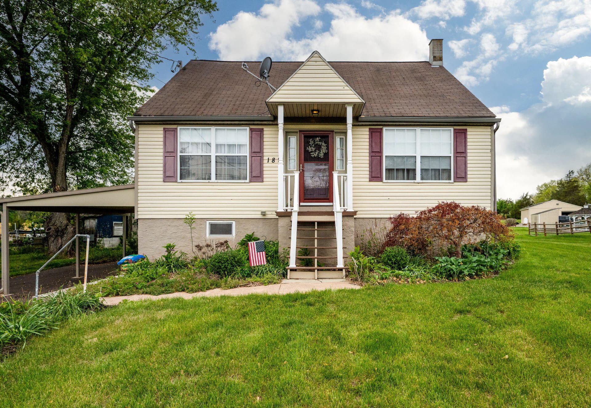 181 Valley Road photo 2