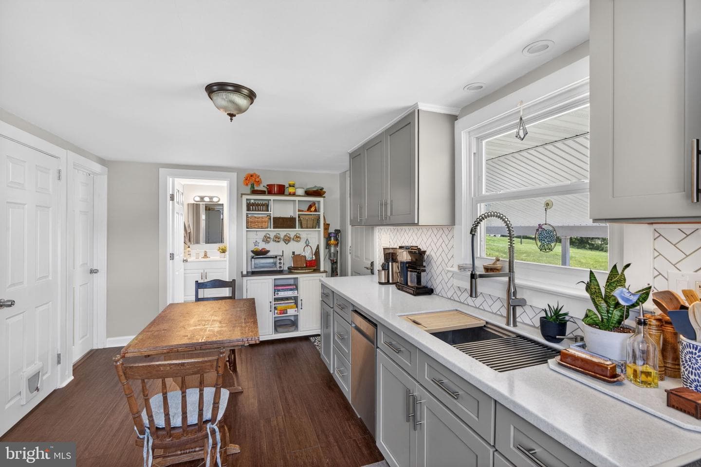 905 Englesville Hill Road photo 8