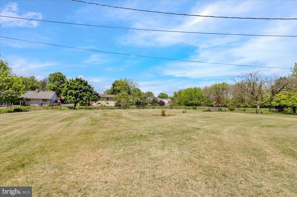 522 Florida Avenue photo 29