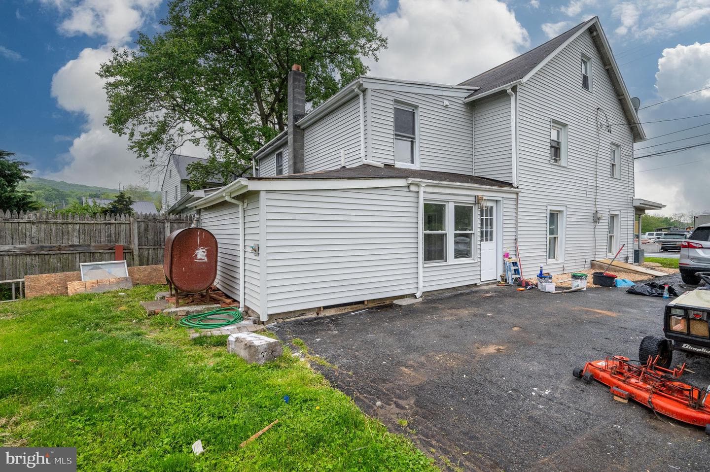 467 Hill Rd photo 28
