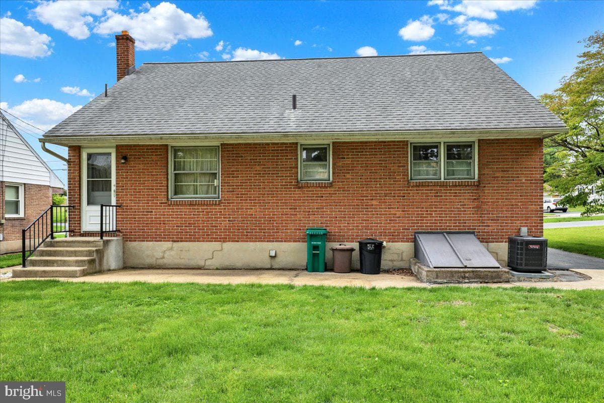 1224 Commonwealth Boulevard photo 25