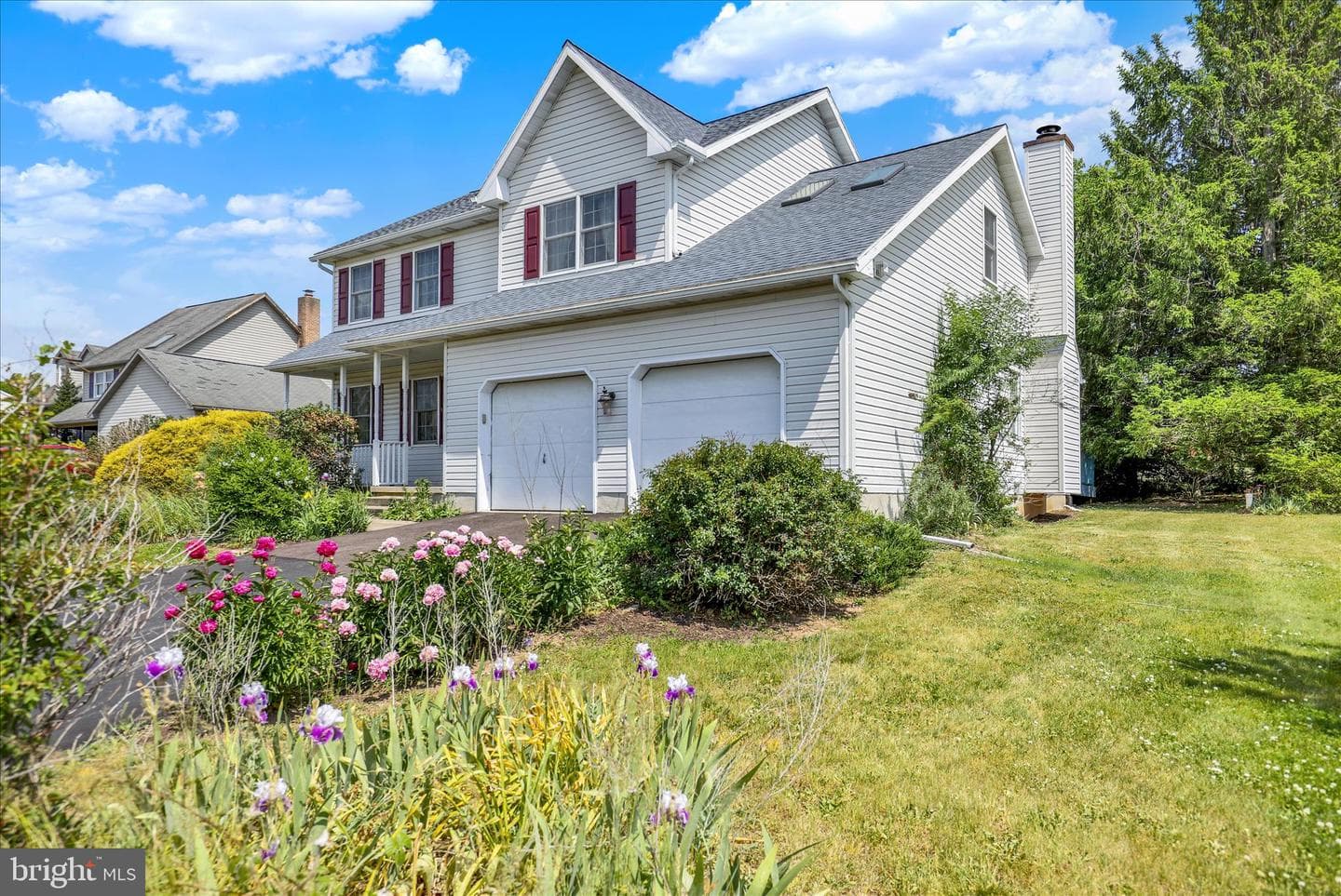 601 Maplewood Drive photo 4