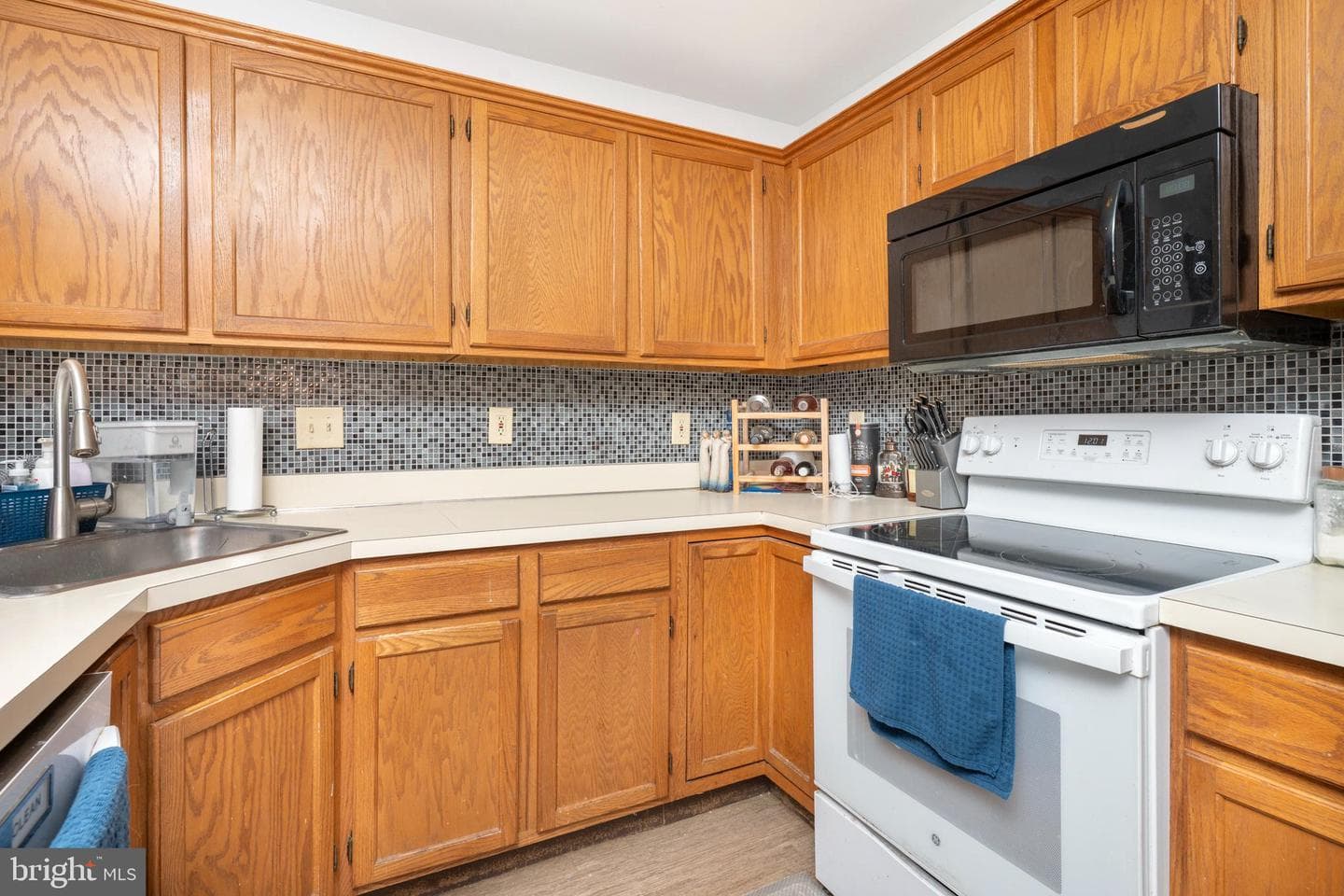 445 Hoch Road photo 6