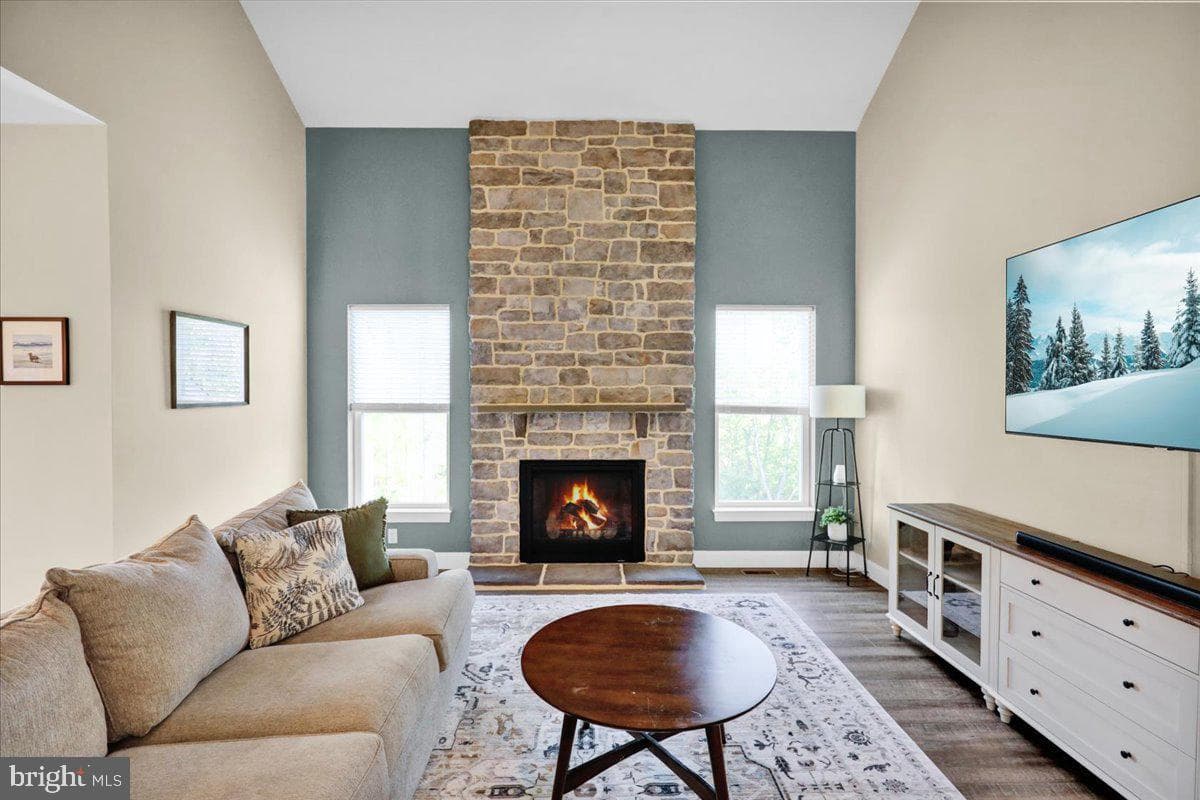 185 Oak Grove Road photo 16