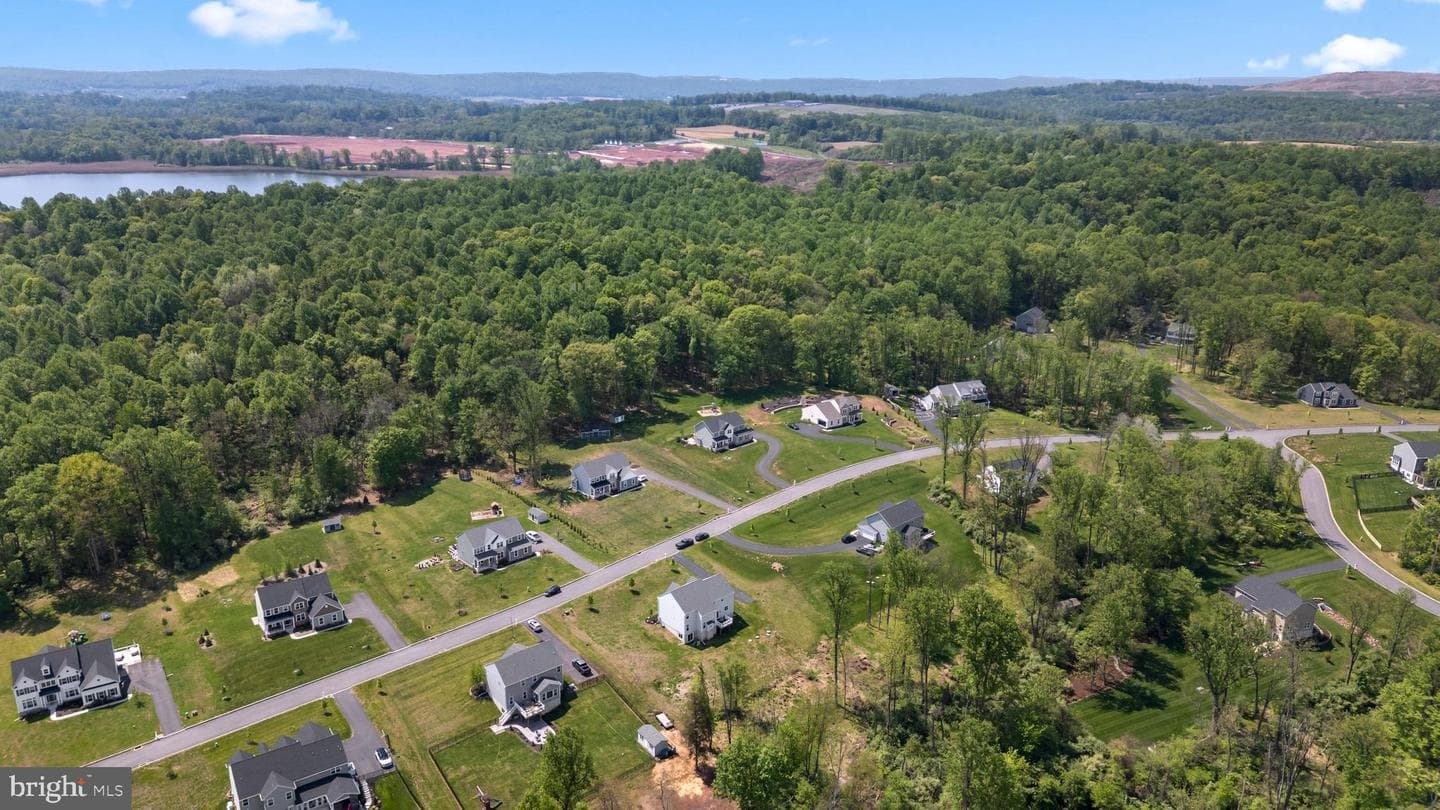 185 Oak Grove Road photo 52