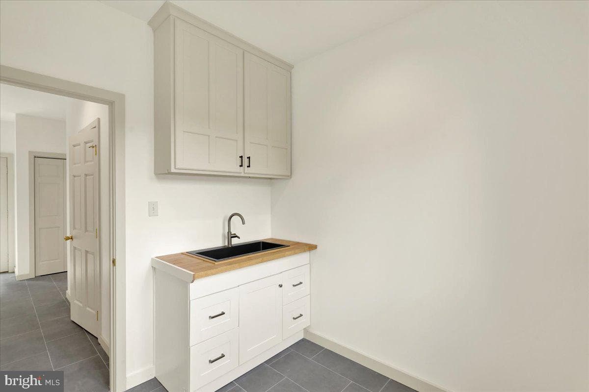 8 Wyndham Hill Drive photo 30